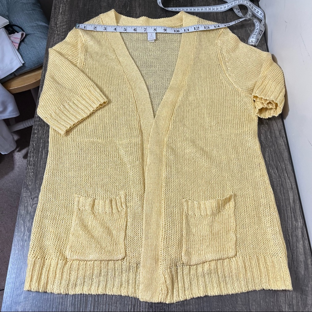 Chico’s Loose Knit Yellow Short Sleeve Cardigan, Size 1 - Picture 8 of 11